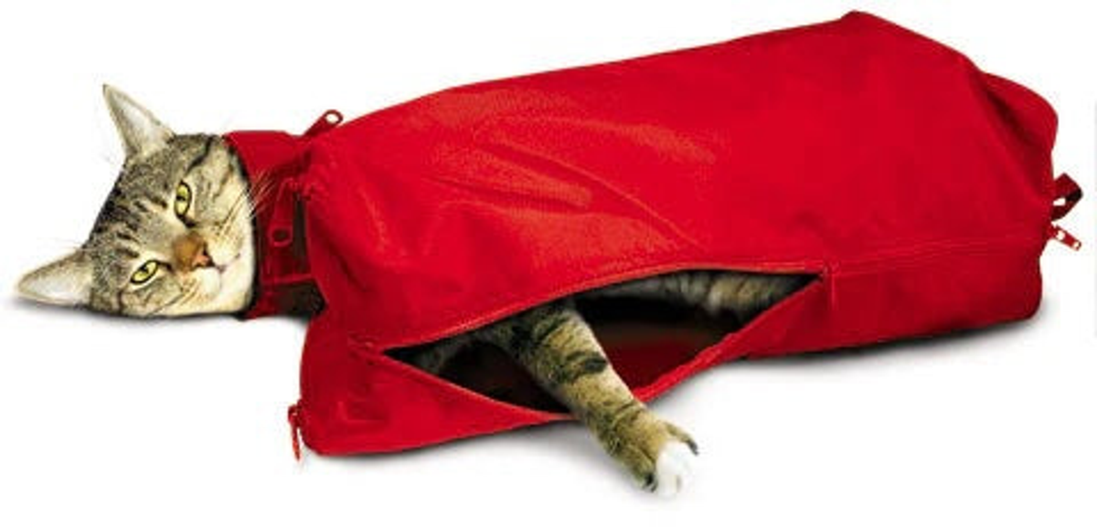 Original Cat Sack with Full Underside Zipper, Medium, Red