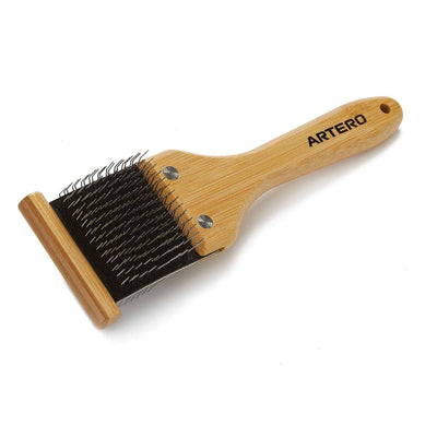 Artero Nature Collection double-sided slicker brush with bamboo handle and stainless steel pins.